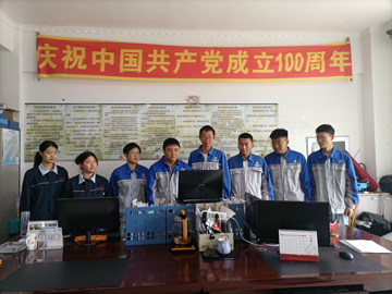1-21122H21554938.jpg