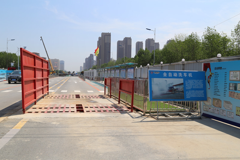 1-22010R20409645.jpg
