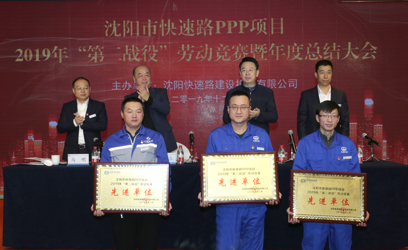 1-220115164U1237.jpg