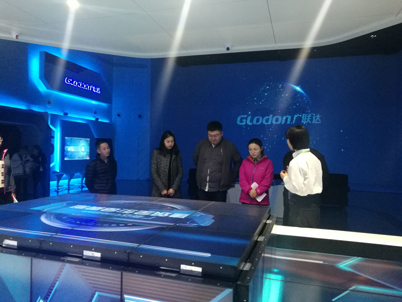 1-220115213U3c0.jpg