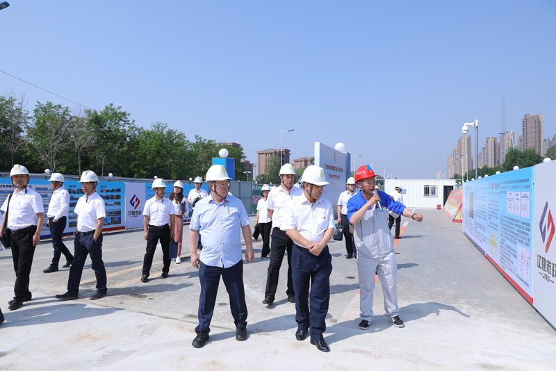 党建引领项目建设 信息化助力项目发展 ——城乡建设集团“党建+项目”现场会在公司快速路项目圆满召开(图2)