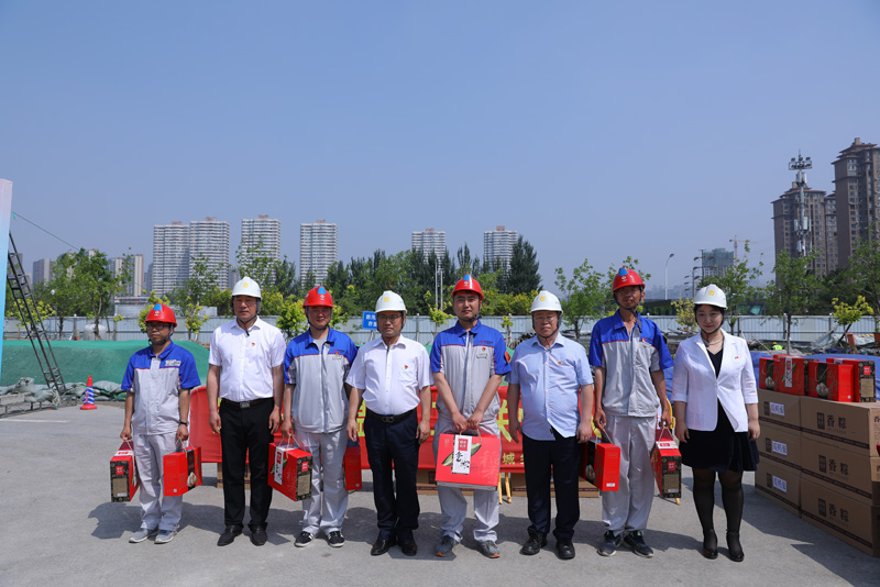 党建引领项目建设 信息化助力项目发展 ——城乡建设集团“党建+项目”现场会在公司快速路项目圆满召开(图6)